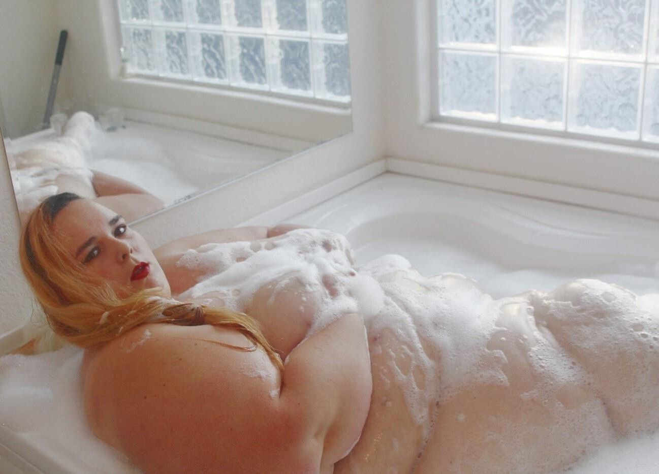 Dans Le Bain Avec Ssbbw yvonne