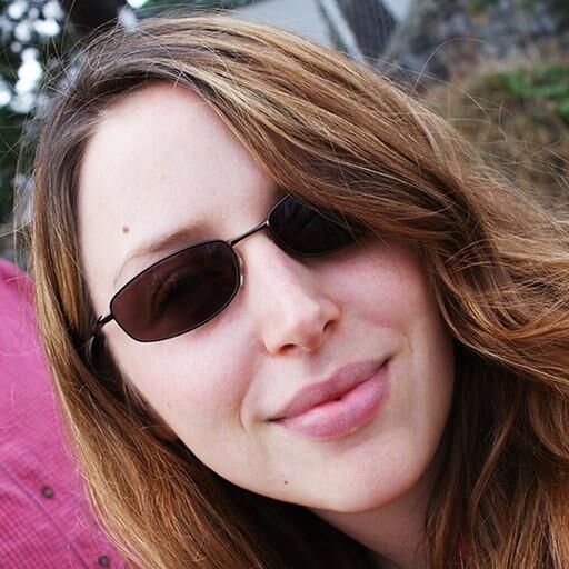 Большие сиськи Tinder BBC Slut Mom выставлена