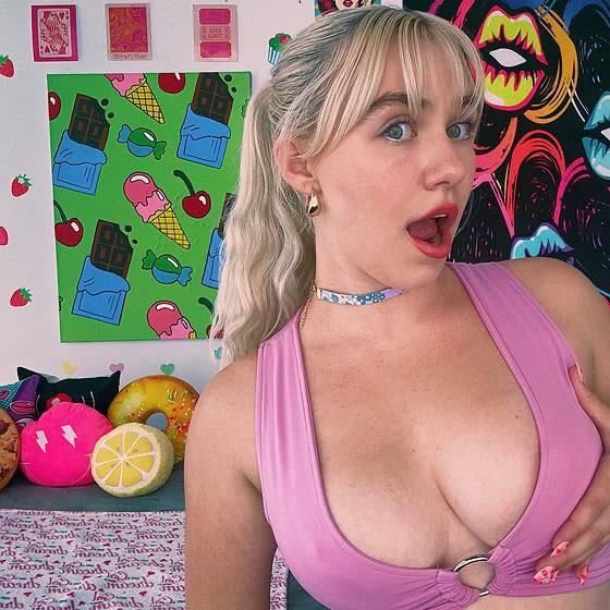 Maisey Big Ass Big Boobs Blonde Beauty Girl Mixed Hot Shots