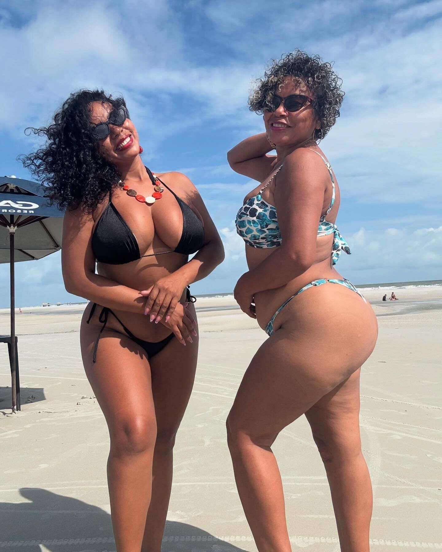 Morena Gostosa Peituda e Rabuda