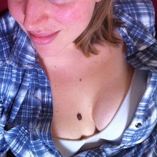 Большие сиськи Tinder BBC Slut Mom выставлена