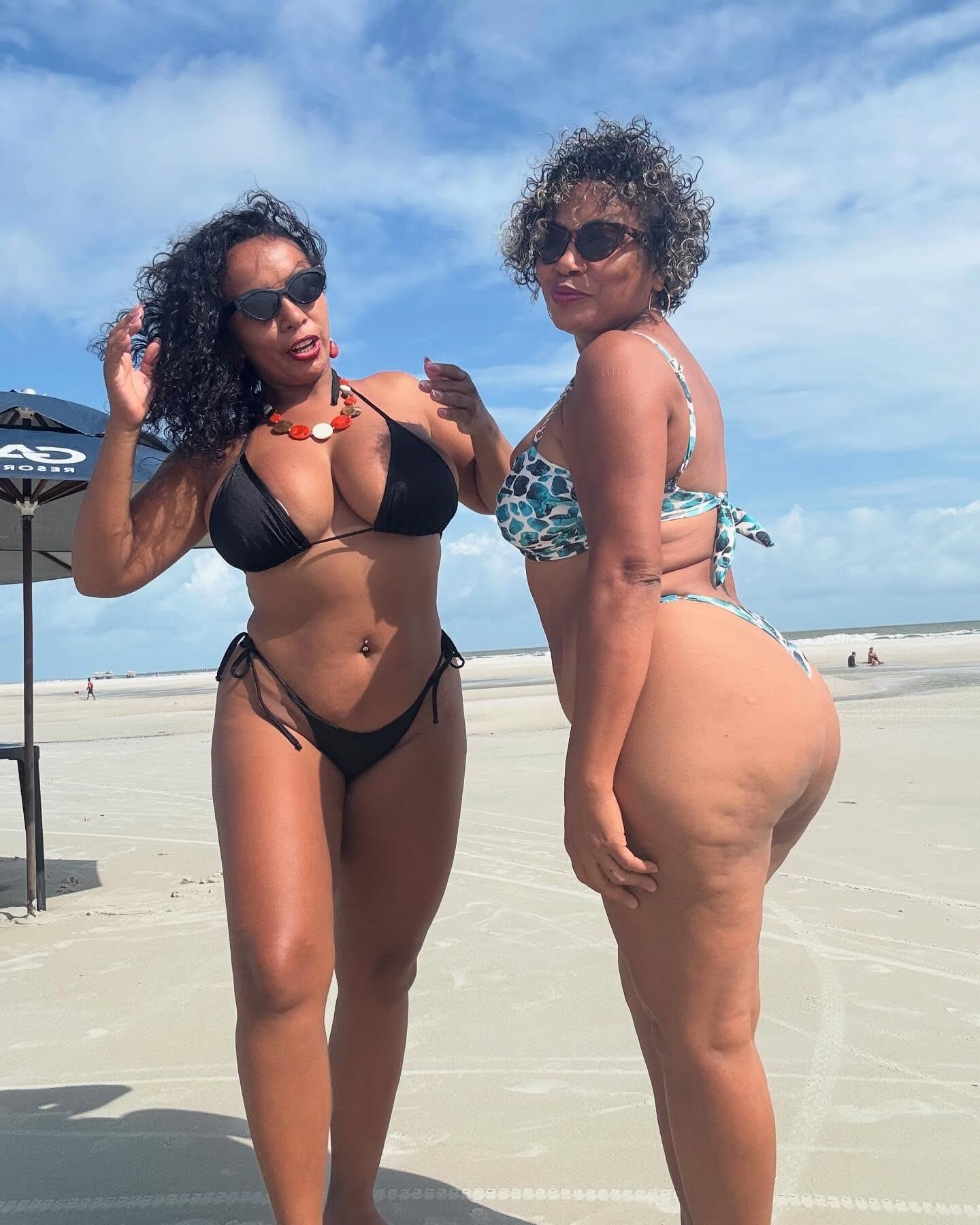 Morena Gostosa Peituda e Rabuda
