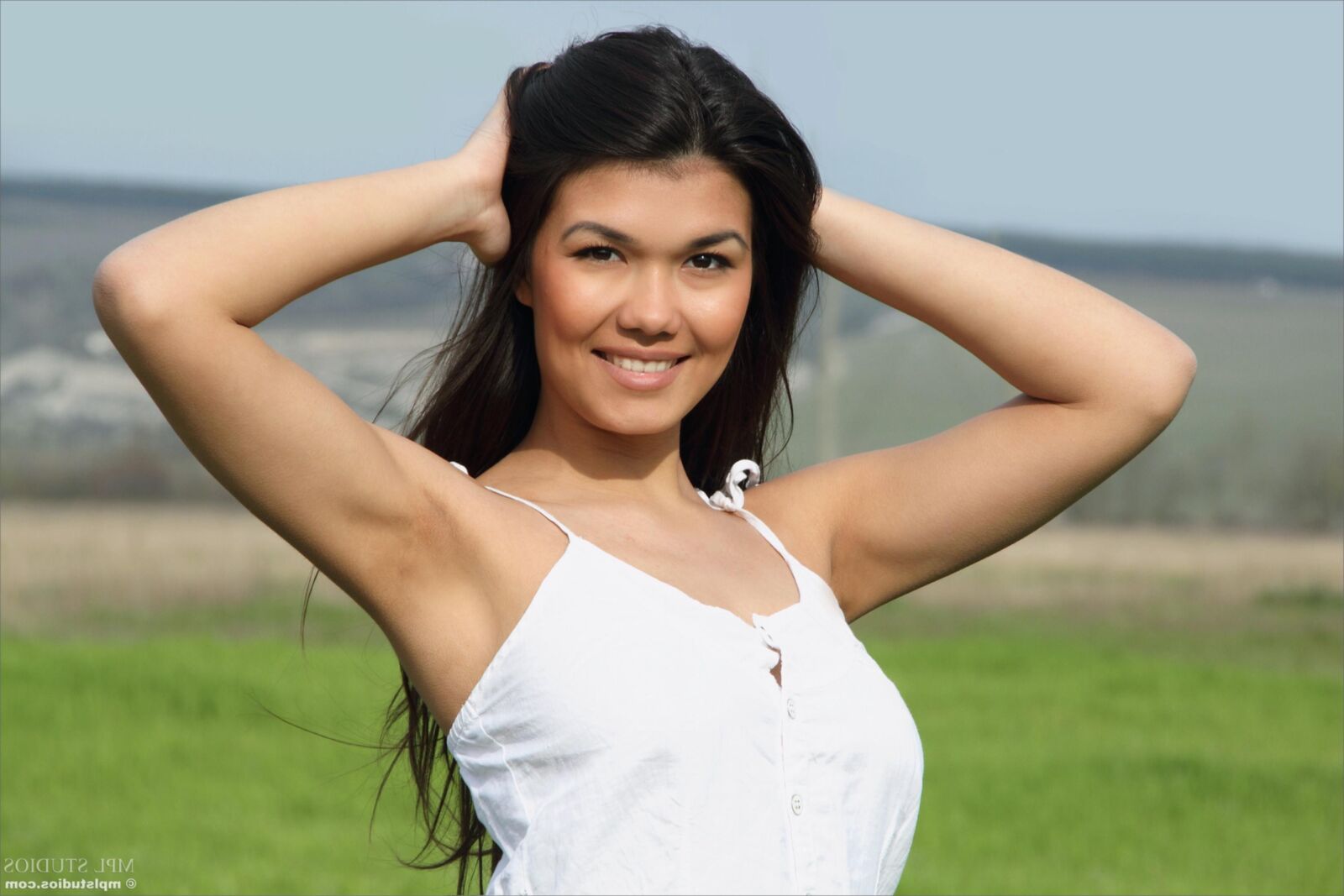 MPLStudios KIANA Enjoying Spring
