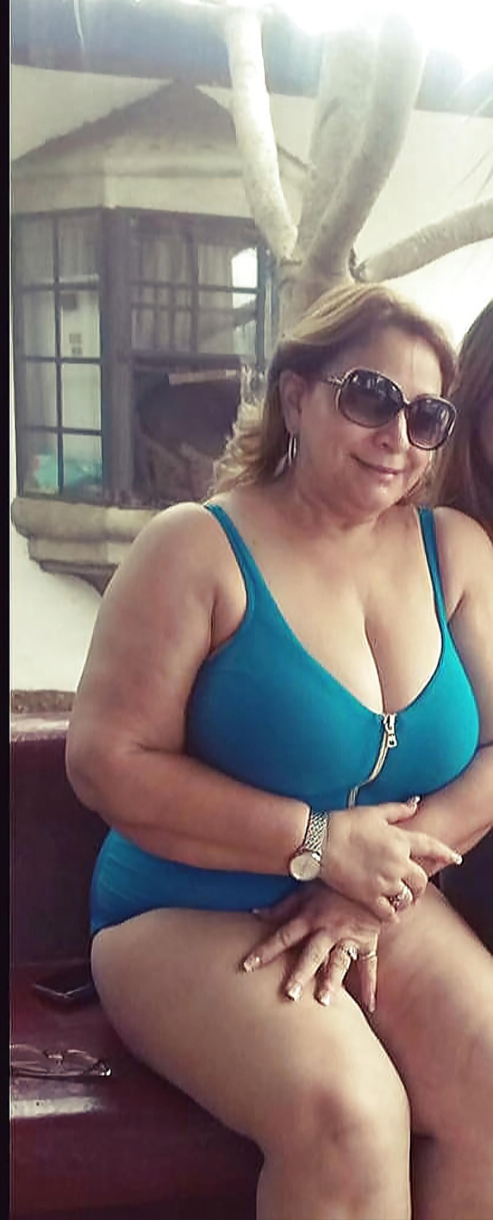 Schlampe Mit Großen Titten Big Tit Slut Tetona
