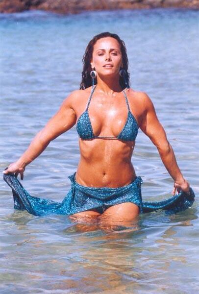 Viviane Araujo retro model
