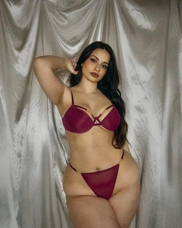 Angelica Italian Beauty Curvy Plus Size Model Mixed Hot Photos