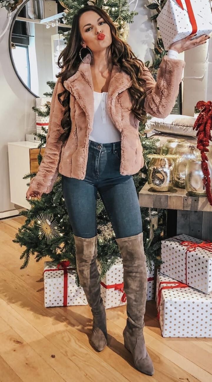 Pregnant IG model wants you to put another baby in her