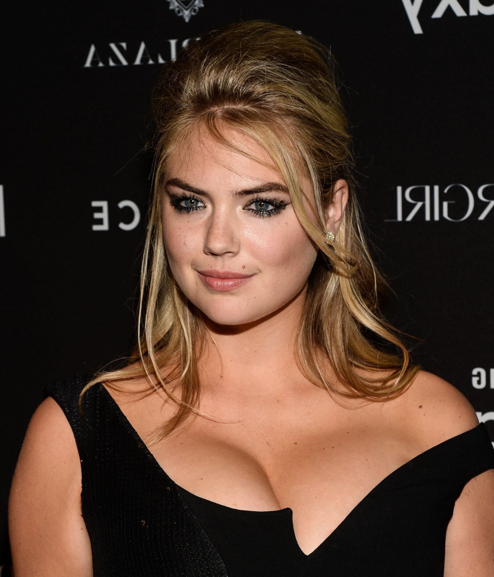 Kate Upton Busty Event