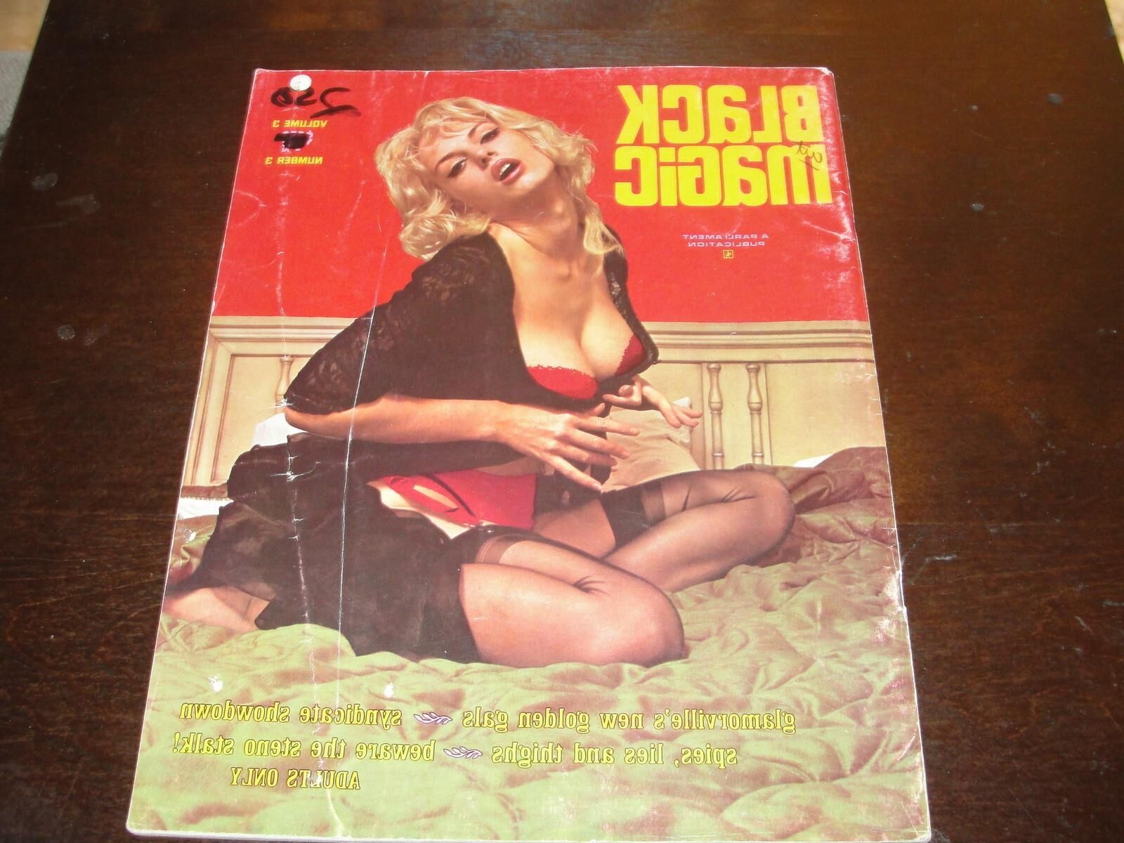 Bosomy Goddesses bare in mags 