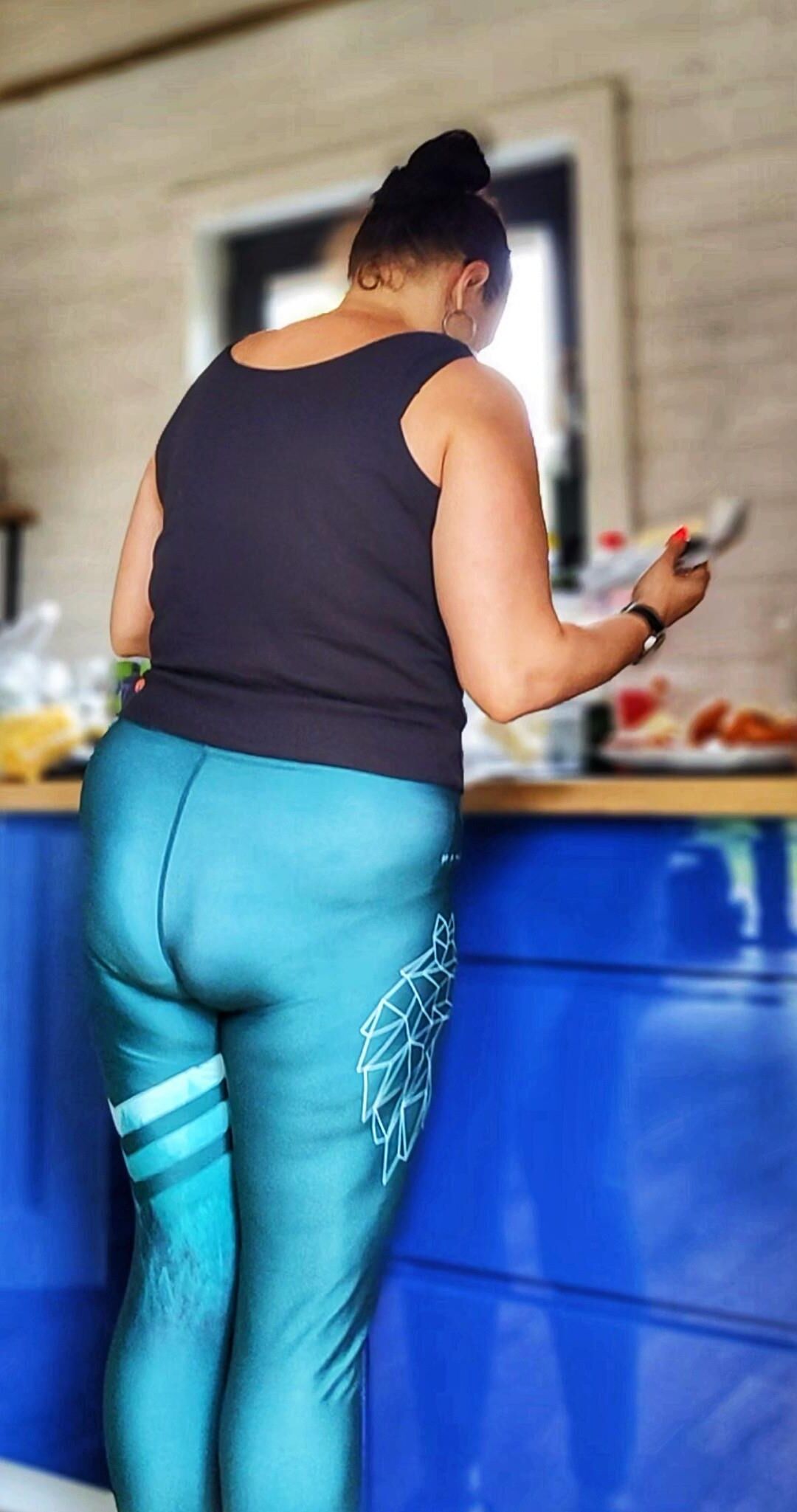 pizdognioty my polish milf wife cameltoe big ass in leggins 