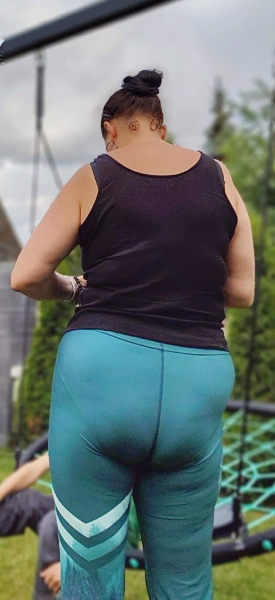 pizdognioty my polish milf wife cameltoe big ass in leggins 