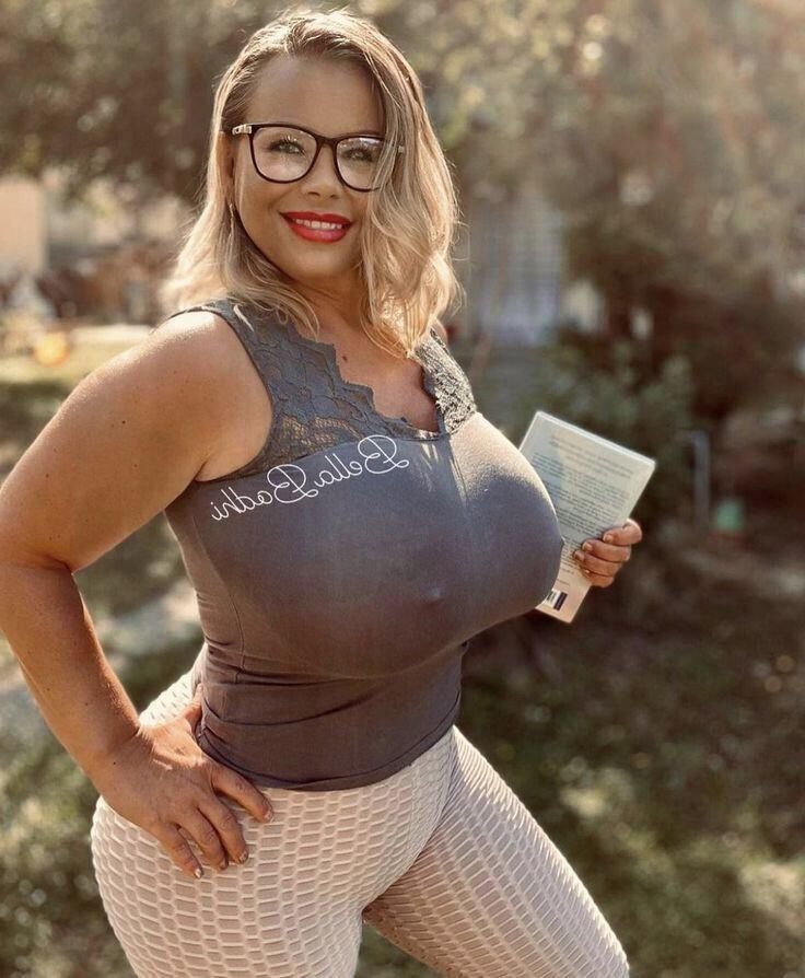 lady"s with nice Curves (Mix) 