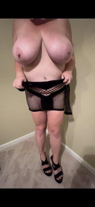 Lateshay HH tits strip tease