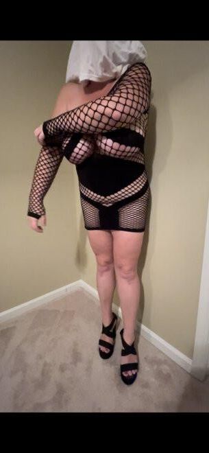 Lateshay HH tits strip tease