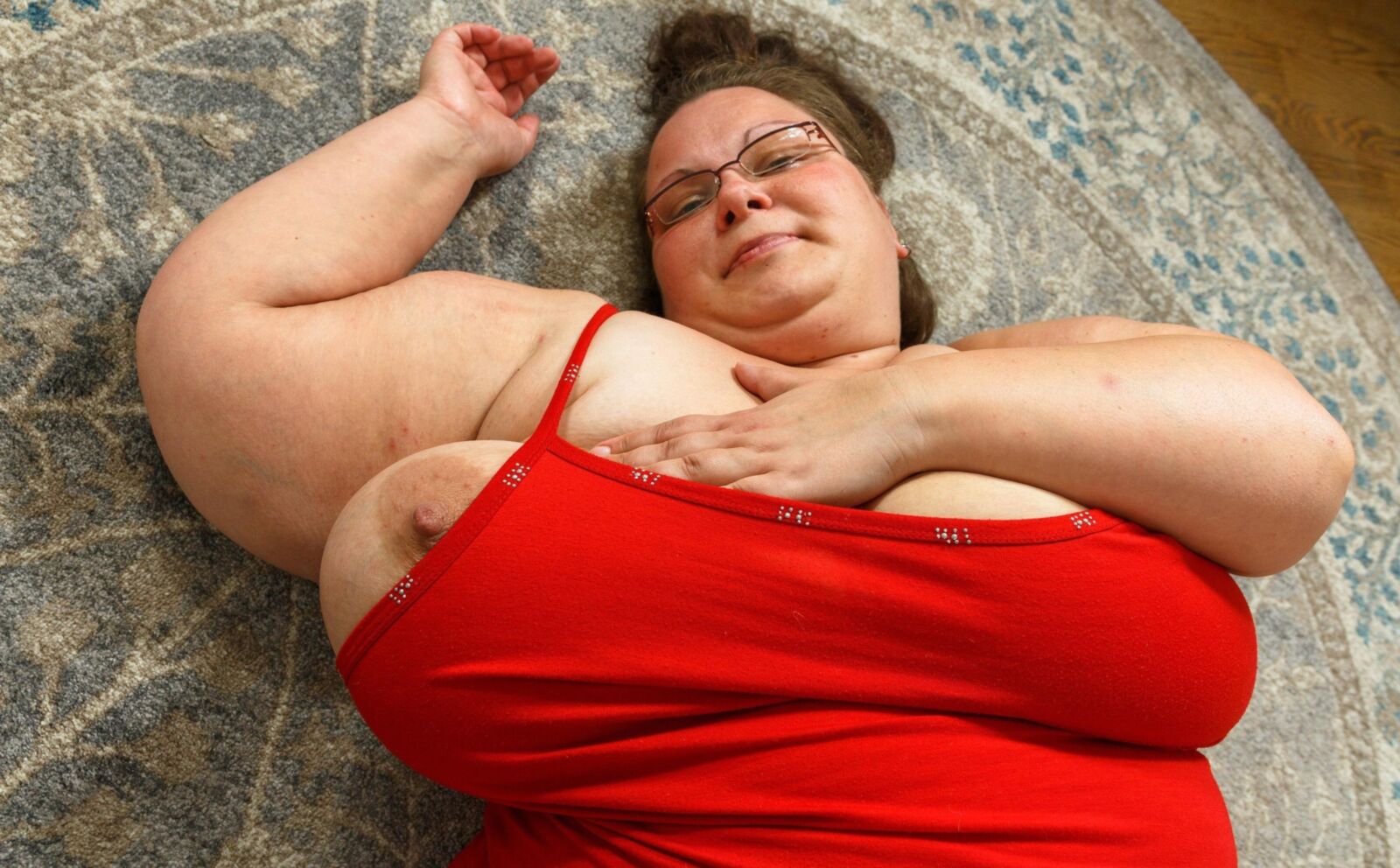 Splendide Truie Viola SSBBW Goddess #