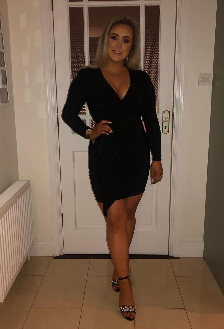 Aisling gras seins ce blogueur bimbo pense qu'elle est mieux que vous