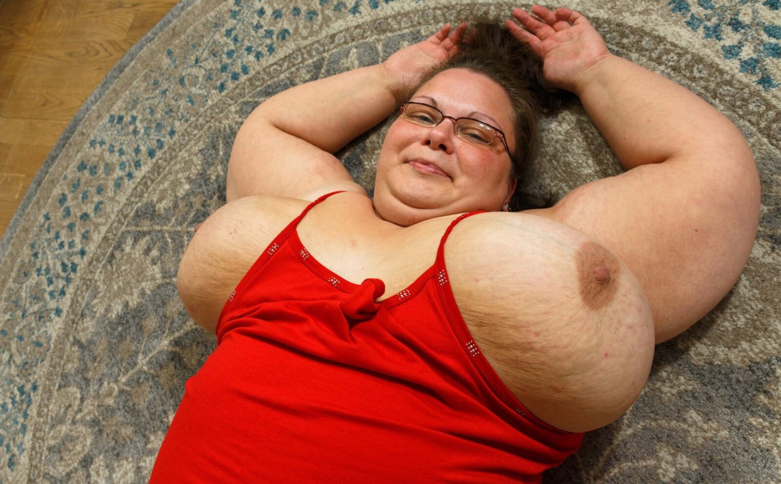 Splendide Truie Viola SSBBW Goddess #