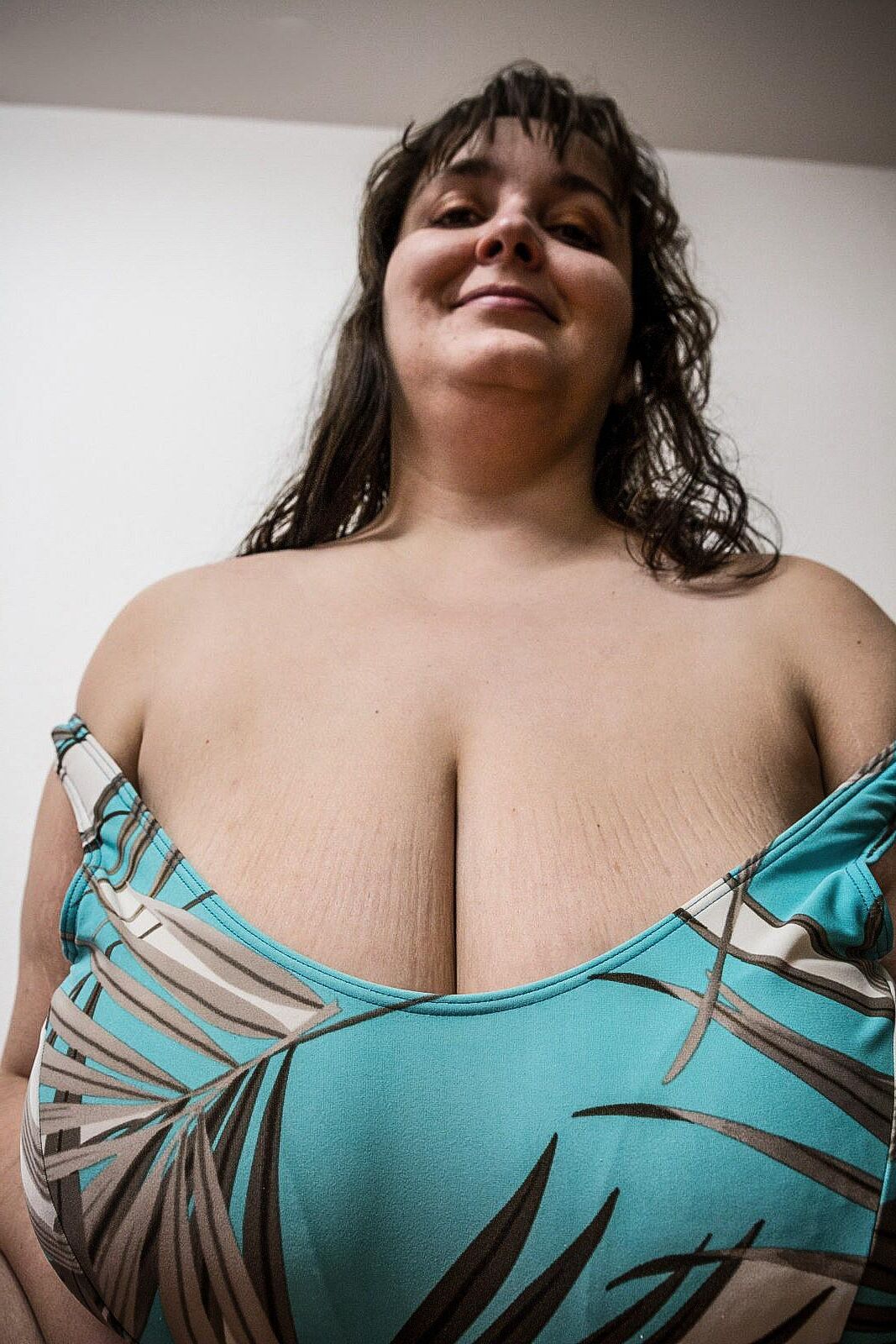 Charlotte et ses Magnifiques Grosses Mamelles de Laitière