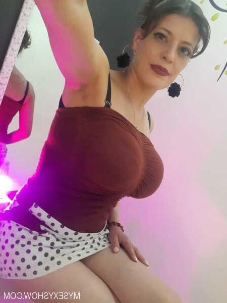 Abril на mysexyshow.com