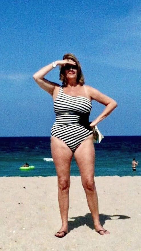 Friend Steve's unaware wife Kerri Pt 