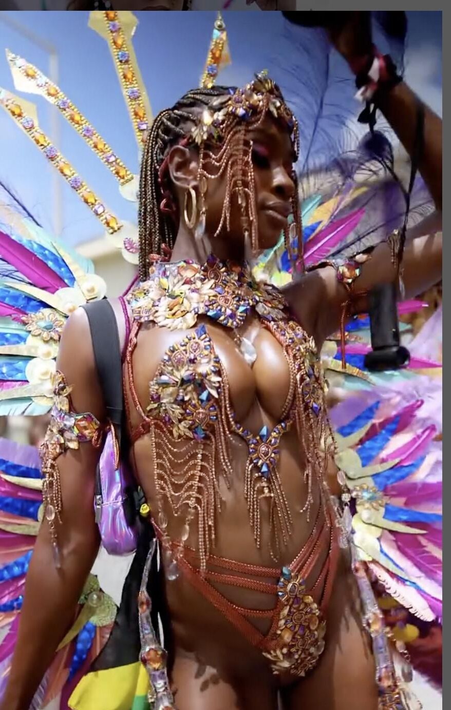 Большая сиська Bajan Girl