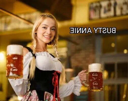 Werbeaufnahmen von vollbusiger Annie H. in einem sexy Dirndl