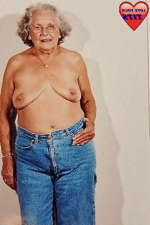 Blaue Jeans und Oma -Busen .....