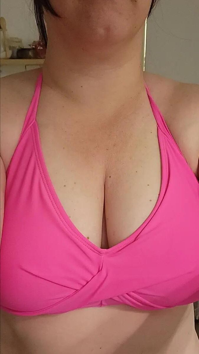 sexy vollbusige reife Schlampe