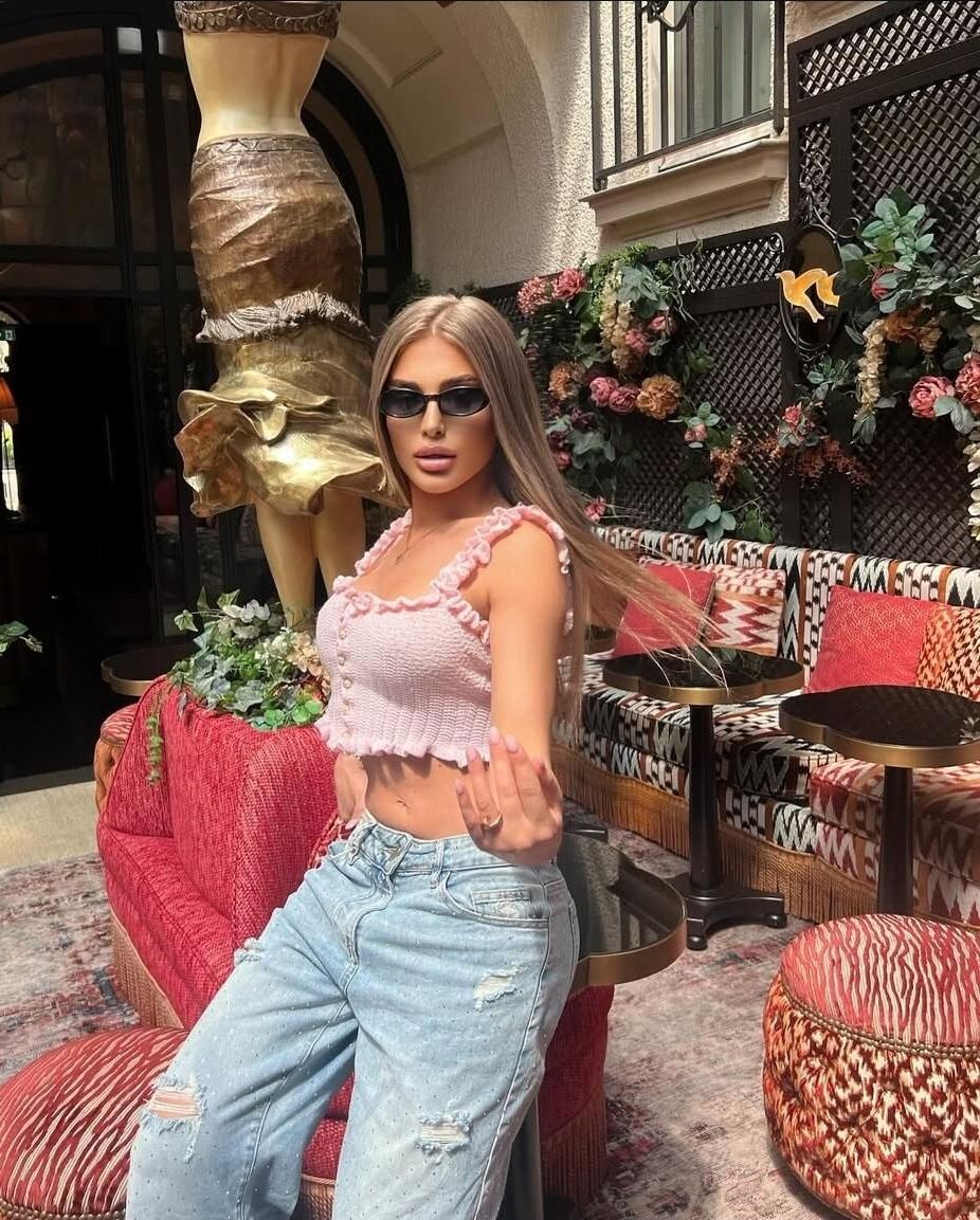 Panja bimbo rumana Mihaela G