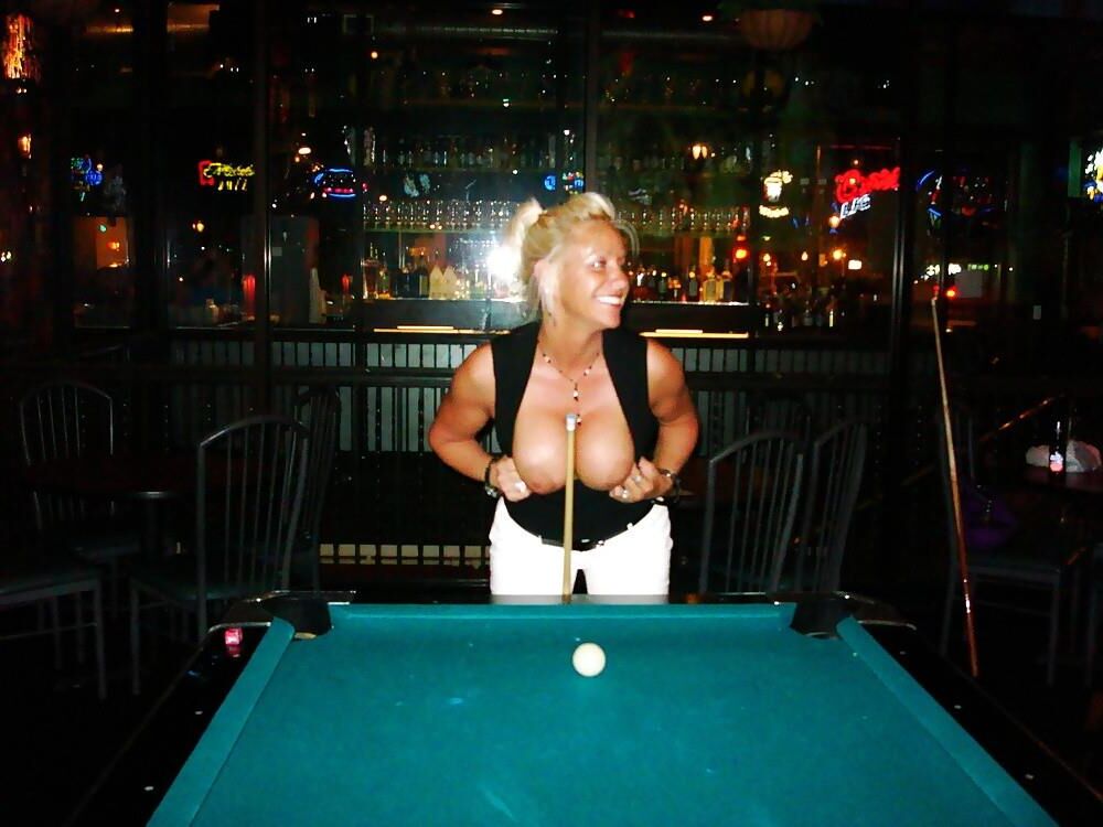 Vollbusige blonde Milf