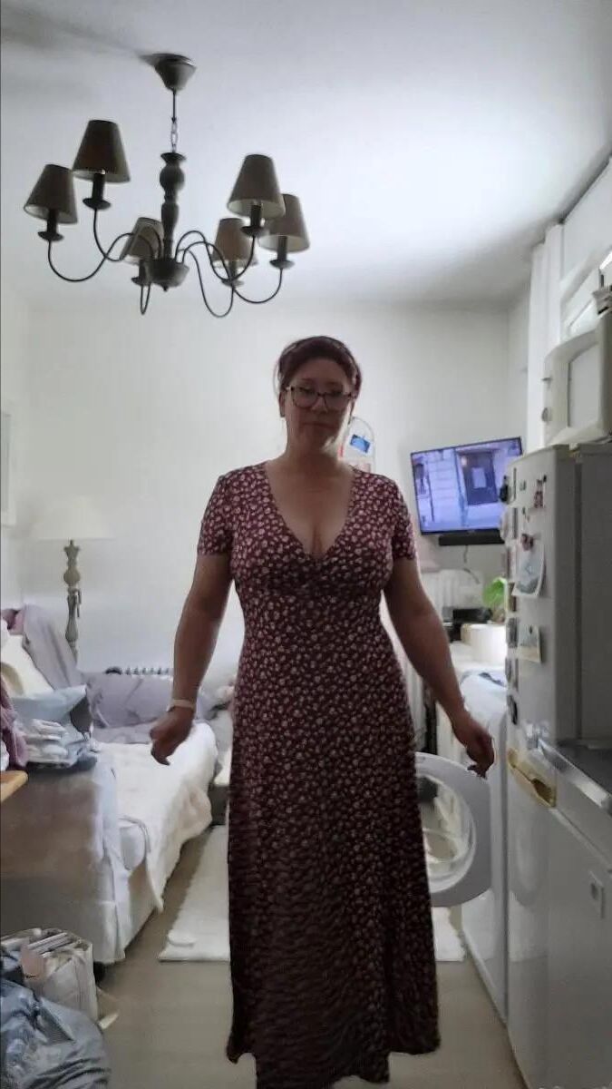 sexy vollbusige reife Schlampe