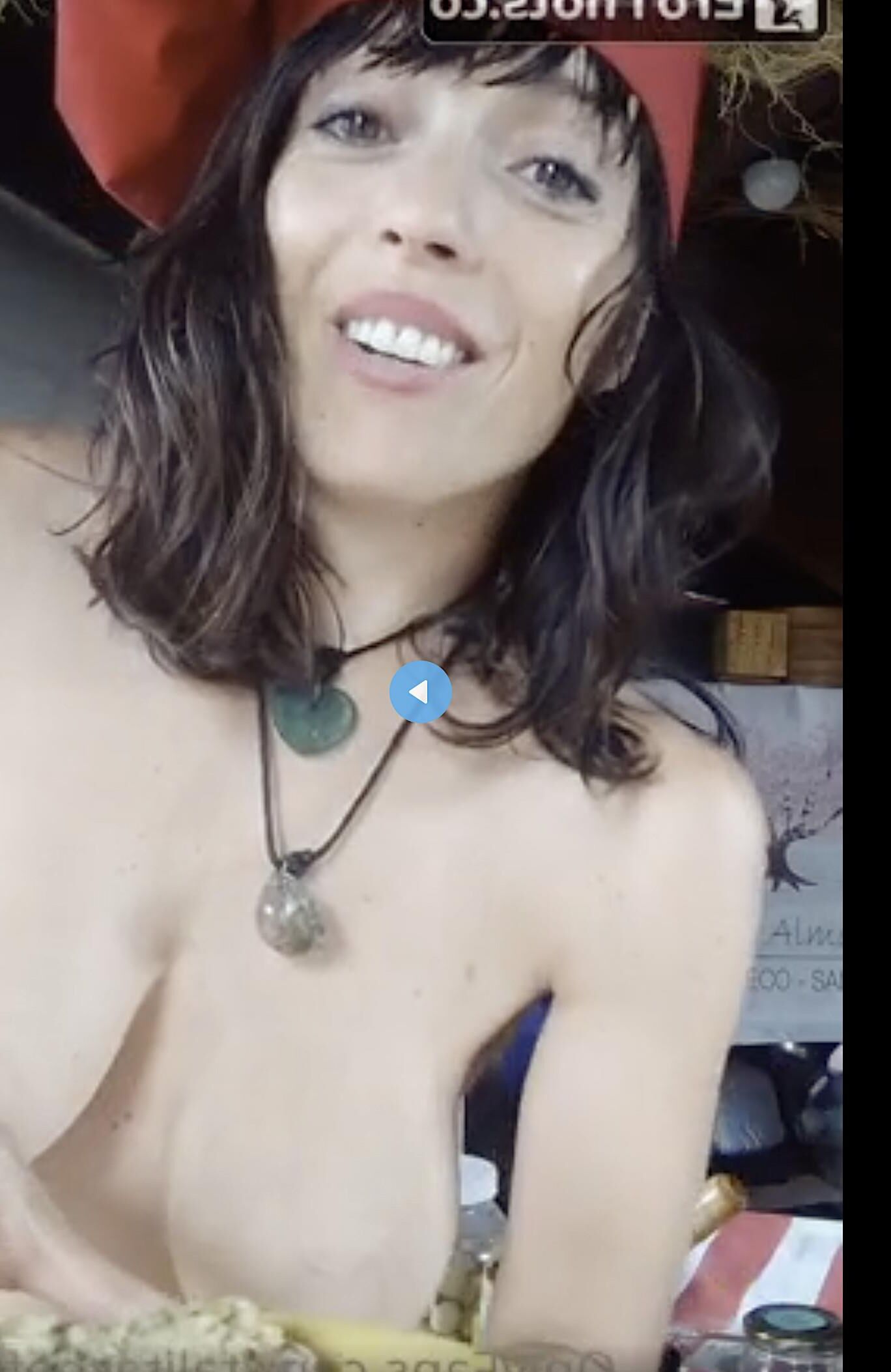 Talita Chef schüttelt ihre Funbags