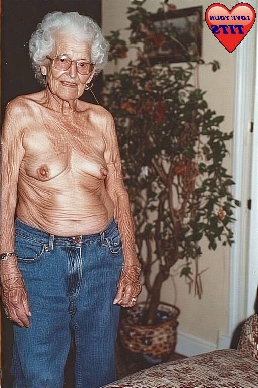 Blaue Jeans und Oma -Busen .....