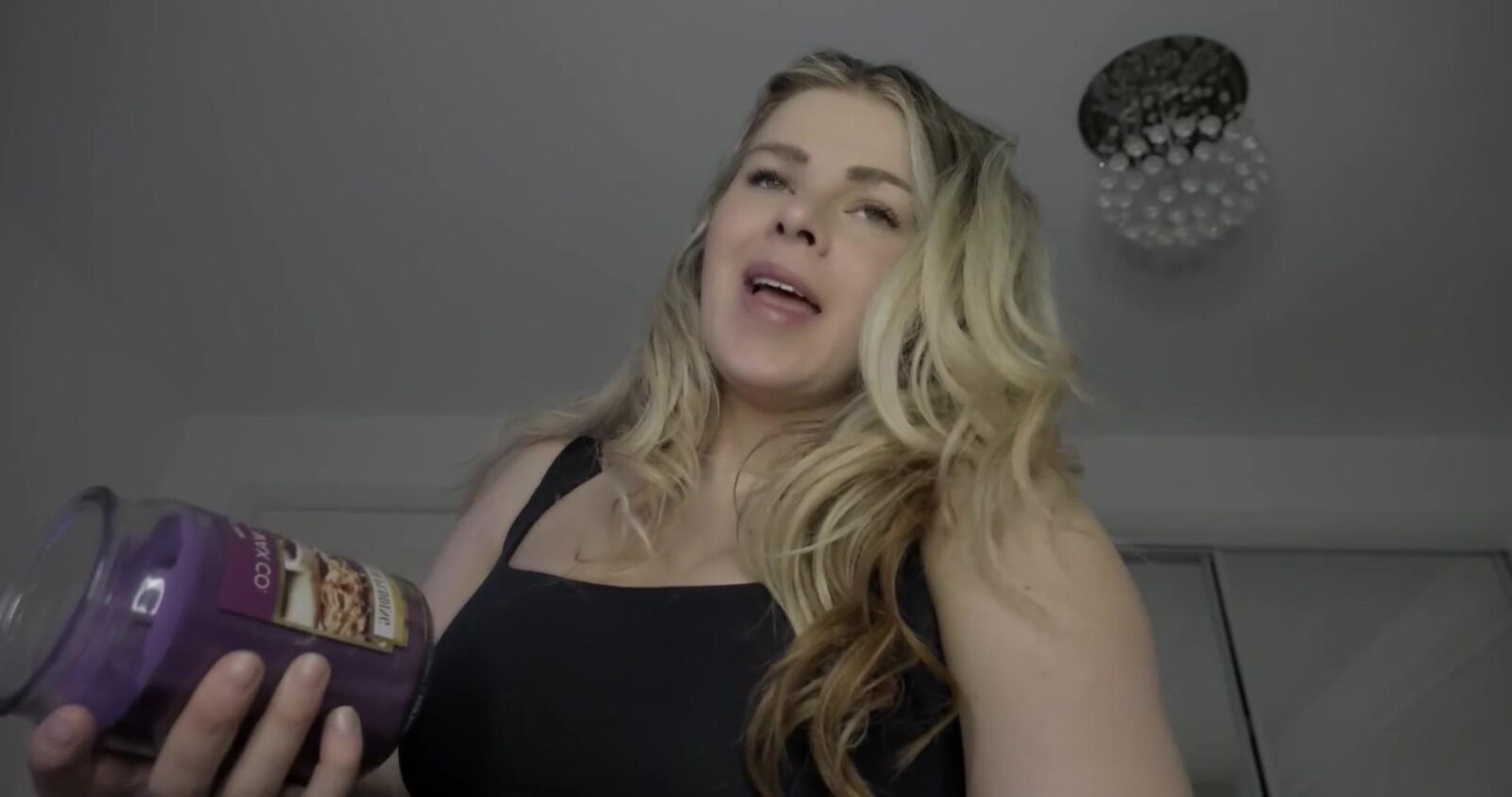 Murmurones escoceses Asmr te pone a la cama