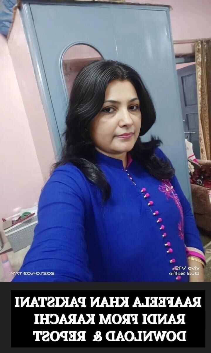 Vollbusige Desi Hottie