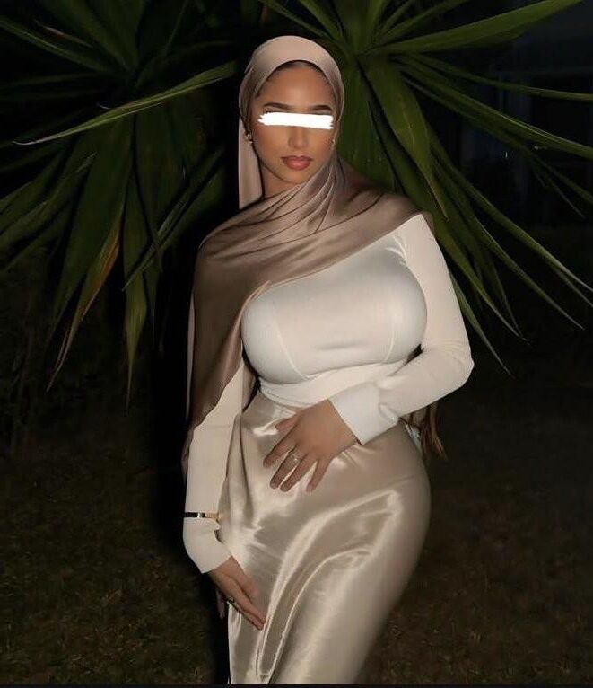 Hijabi Bimbos