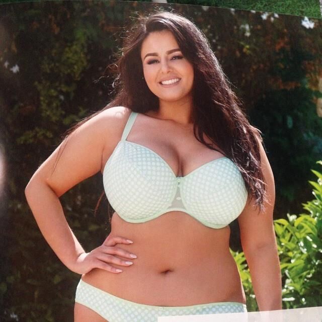 Sophia Adams UK Plus Size Model