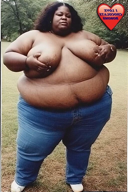 Grandes dames avec des seins de chocolat