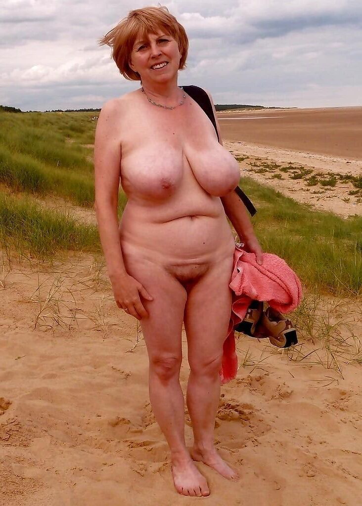 GRAND BOOBEDED BLIDE NUDIST GRANNY