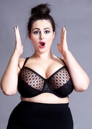 Sophia Adams UK Plus Size Model