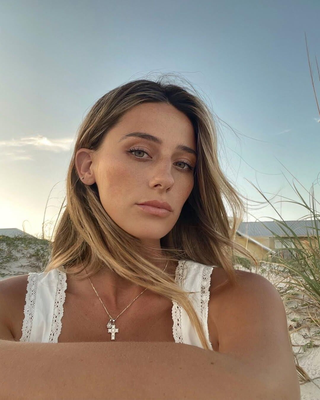 TPA le paroxym asile Madeline Hope Hadelinemope Instagram