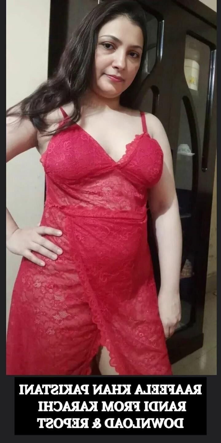 Vollbusige Desi Hottie