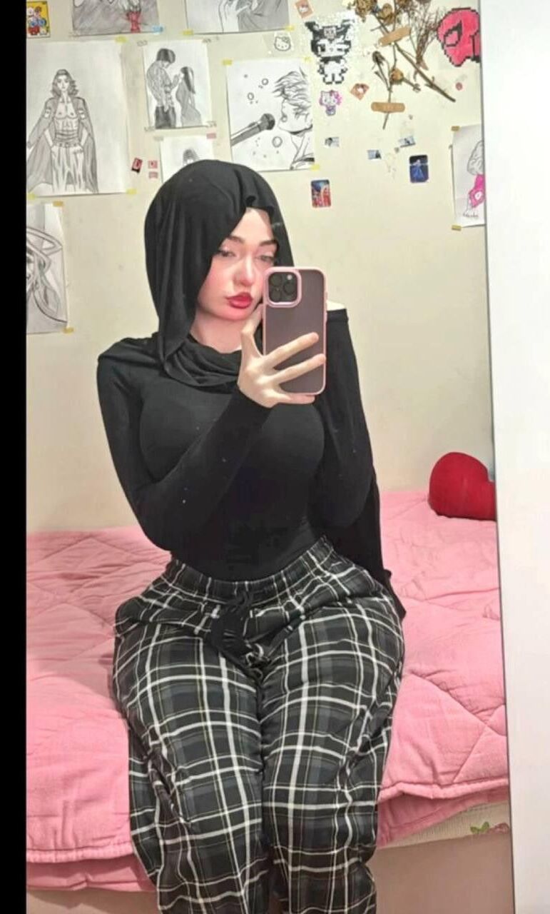 Hijabi Bimbos