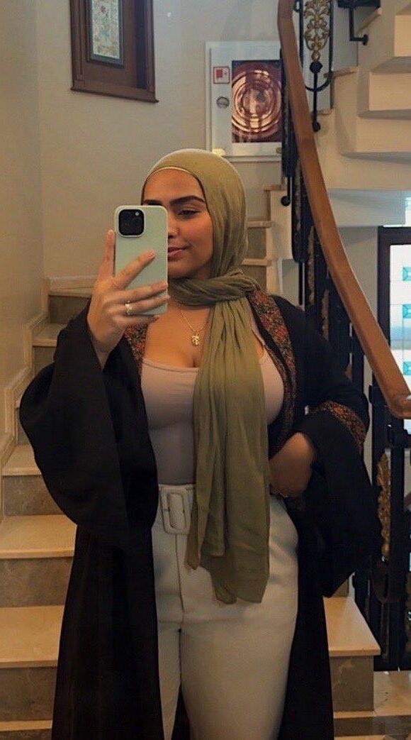 Hijabi Bimbos