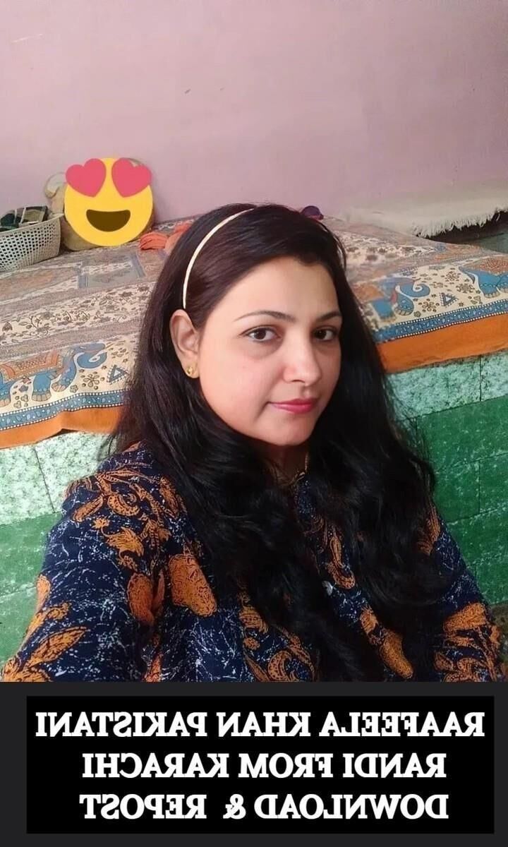 Vollbusige Desi Hottie