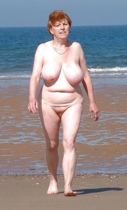 GRAND BOOBEDED BLIDE NUDIST GRANNY