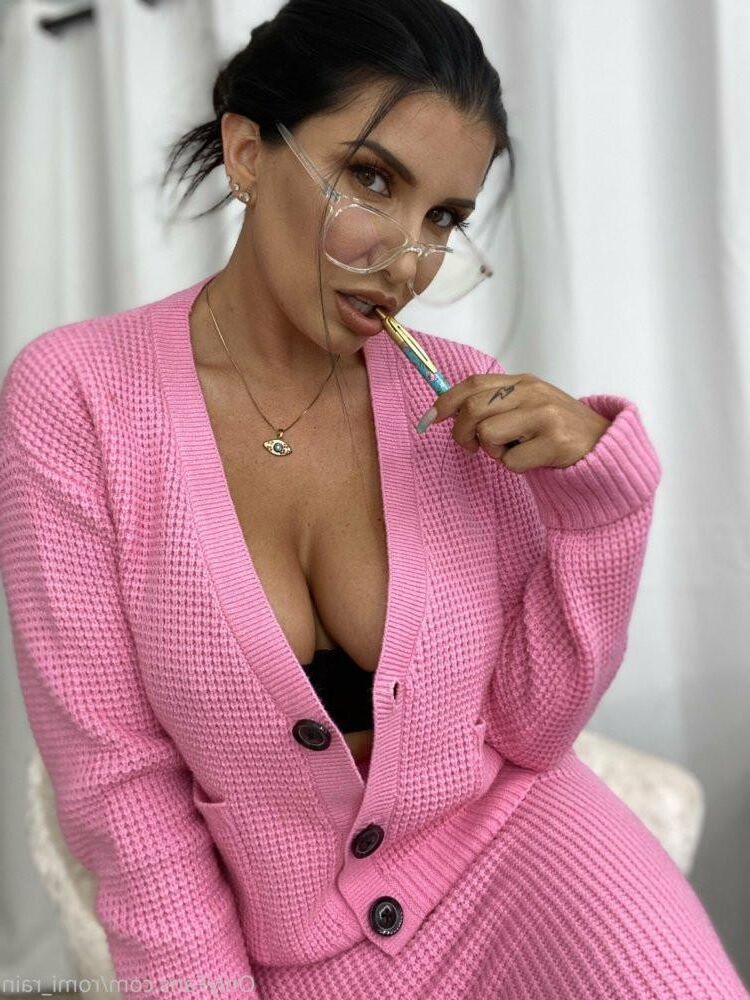 Romi Rain Random Pt
