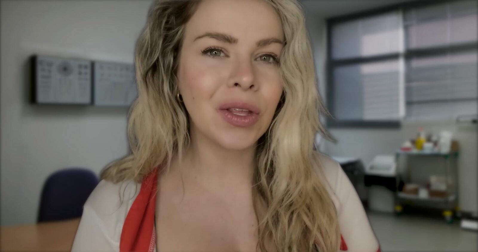Murmuros escoceses ASMR Enfermeira Full Medical Exame