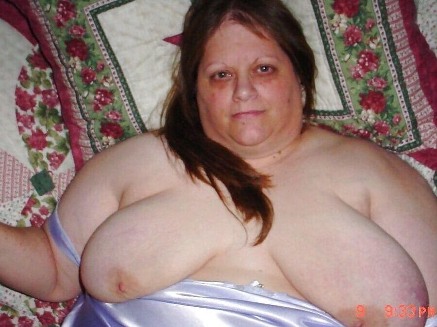 BBW Victoria Exposed