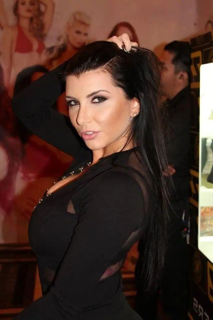 Romi Rain Random Pics pt